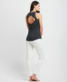 New design sexy back hole cut out detail fitness tank top